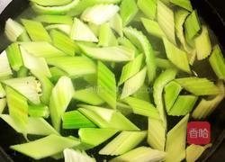 清心西芹百合的做法图解2