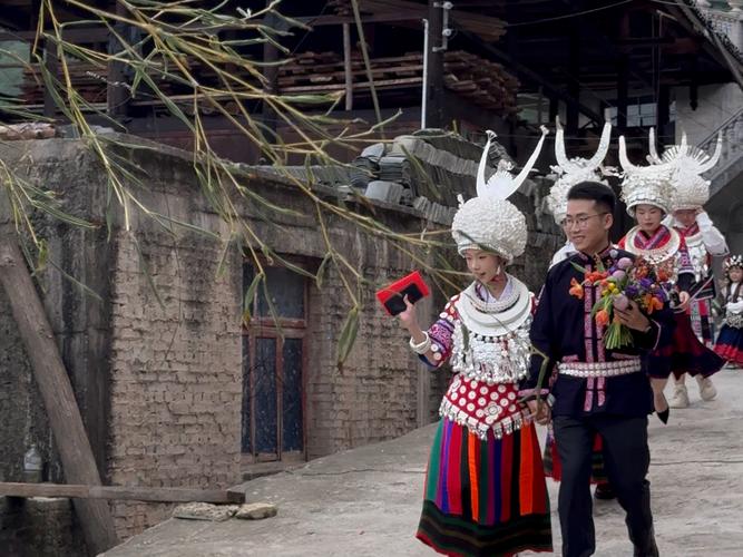 融水苗族婚恋习俗——偷 亲