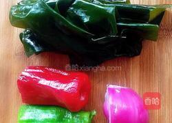 双椒海带丝的做法图解1