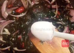 双椒海带丝的做法图解7