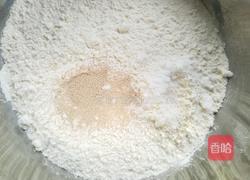 发面饼的做法图解1