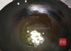 鱼饼炒青瓜的做法图解2