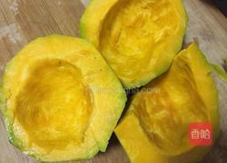 牛奶南瓜浓汤(可做宝宝辅食)的做法图解1