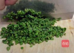 香椿鸡蛋饼的做法图解2