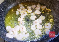 火龙果虾球的做法图解6