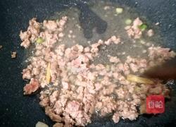 豌豆炒肉沫的做法图解5
