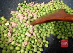 豌豆炒肉沫的做法图解6