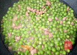 豌豆炒肉沫的做法图解7
