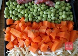 进阶版腊肠饭的做法图解1