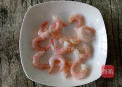 菠萝虾仁炒饭的做法图解2