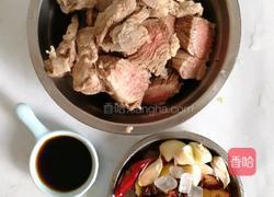 萝卜炖牛腩的做法图解1