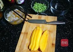 芒果青豆炒虾仁的做法图解5