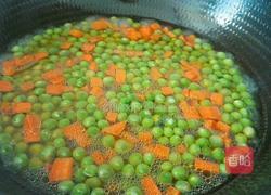 胡萝卜炒豌豆的做法图解9