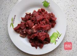 火龙果燕麦牛肉粒的做法图解2