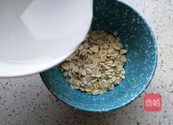 火龙果燕麦牛肉粒的做法图解7