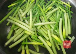 蒜薹炒肉丝的做法图解3