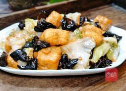 木耳豆腐包炒卷心菜的做法图解11