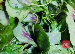 西红柿鸡蛋苋菜汤的做法图解1