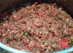 酸菜饺子的做法图解3