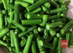 豆角炒肉的做法图解2