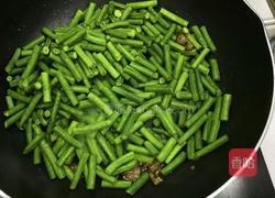 豆角炒肉的做法图解8