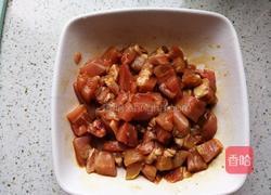 菠萝炒鸡丁的做法图解3