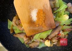 家常腊肉炒莴笋的做法图解8
