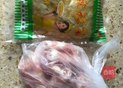 酸菜肥牛的做法图解1