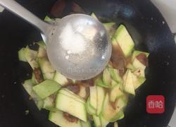 腊肠炒角瓜的做法图解8