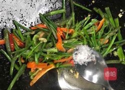 双椒炒野芹菜梗的做法图解14
