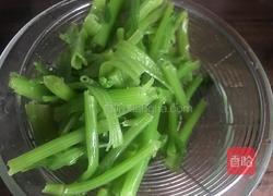 花生拌菠菜梗的做法图解16