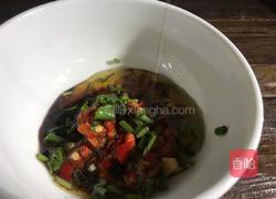 瓜子仁拌野芹菜梗的做法图解10