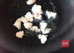 白菜粉丝豆腐汤的做法图解2