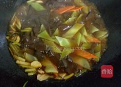 家常羊血烧莴笋的做法图解9