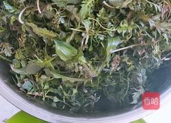 荠菜豆腐馅儿饺子的做法图解2