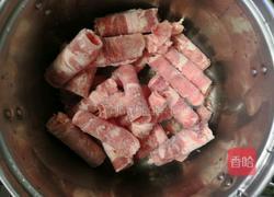 肥牛炒金针菇的做法图解3