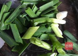 荷叶蒸腊鱼的做法图解4