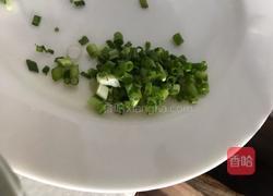 荷叶蒸腊鱼的做法图解5