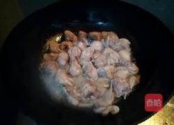 香菇炖鸡腿的做法图解2
