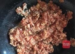 肉臊焖饭的做法图解3