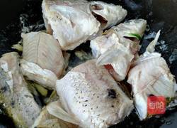 红烧激浪鱼的做法图解5