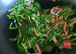 新文美食 韭菜鸡蛋炒午餐肉的做法图解5