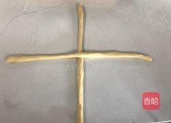 蒸面包（二辫双扣手法）的做法图解6