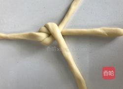 蒸面包（二辫双扣手法）的做法图解8