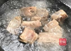 陈皮炖排骨的做法图解1