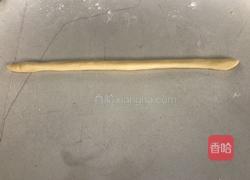 面包辫的手法（一辫单扣）的做法图解6