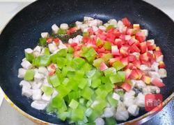 莴笋胡萝卜肉丁炒饭的做法图解8