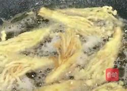 油炸金针菇的做法图解8