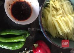 清爽土豆丝的做法图解1