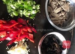 湘菜:爆炒猪肝的做法图解3